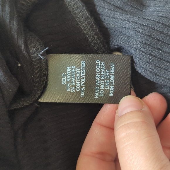 Lulu's Floral Applique Bodysuit - Picture 6 of 10